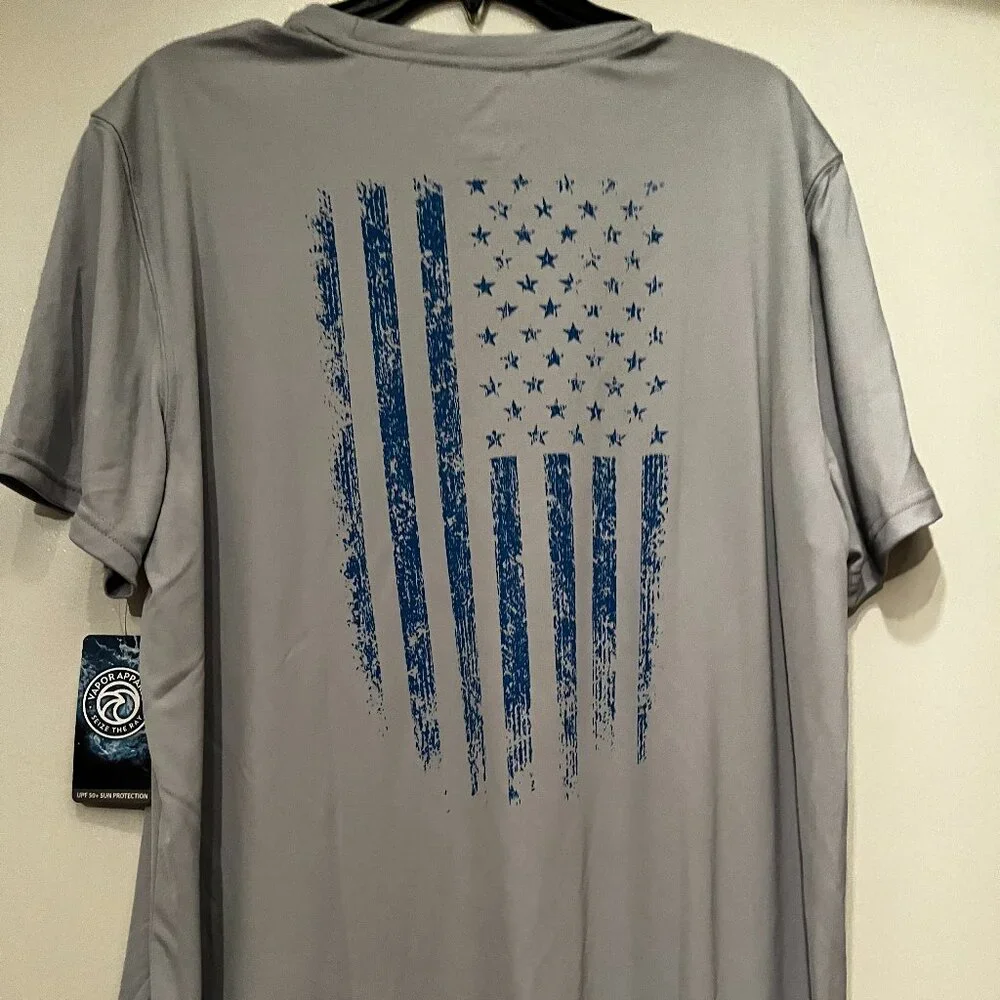 Vapor Apparel Light Gray Short  Sleeved‎ Top- NWT / XL